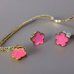 Set of earrings and necklace five pink leaf clover gold tone